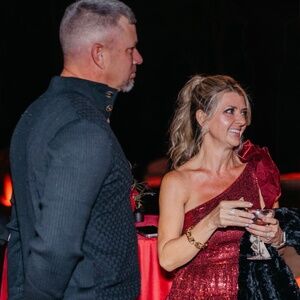 Meet your Posher, Sharon